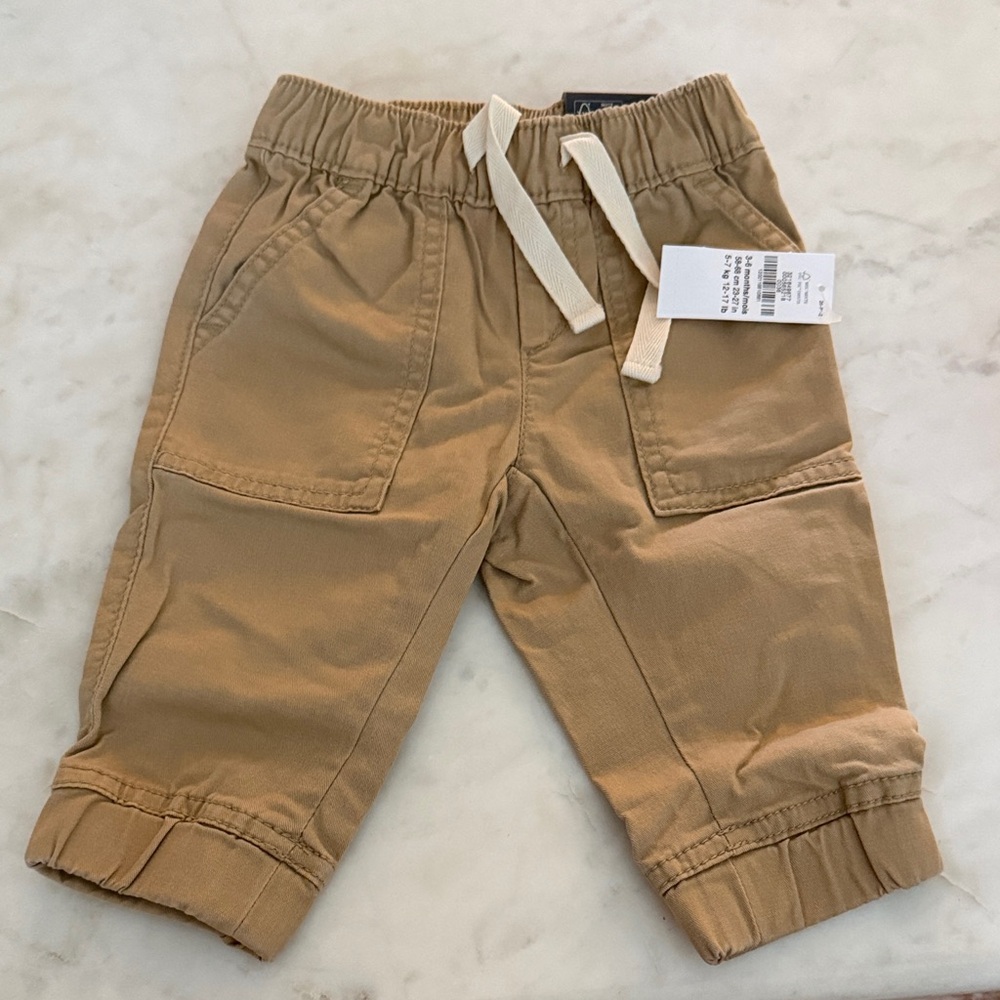 NWT BABY GAP 3-6m pull on‎ pants